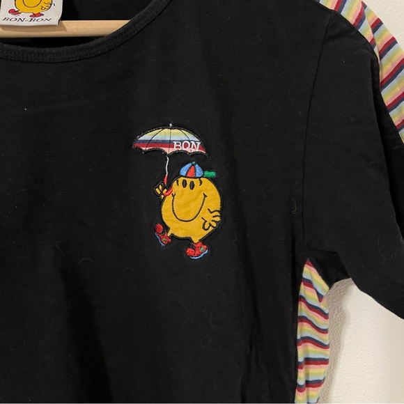 Mr. Happy Embroidered Black Ruched Rainbow Side Short Sleeve Tee Scoop Neck-M - Picture 4 of 9